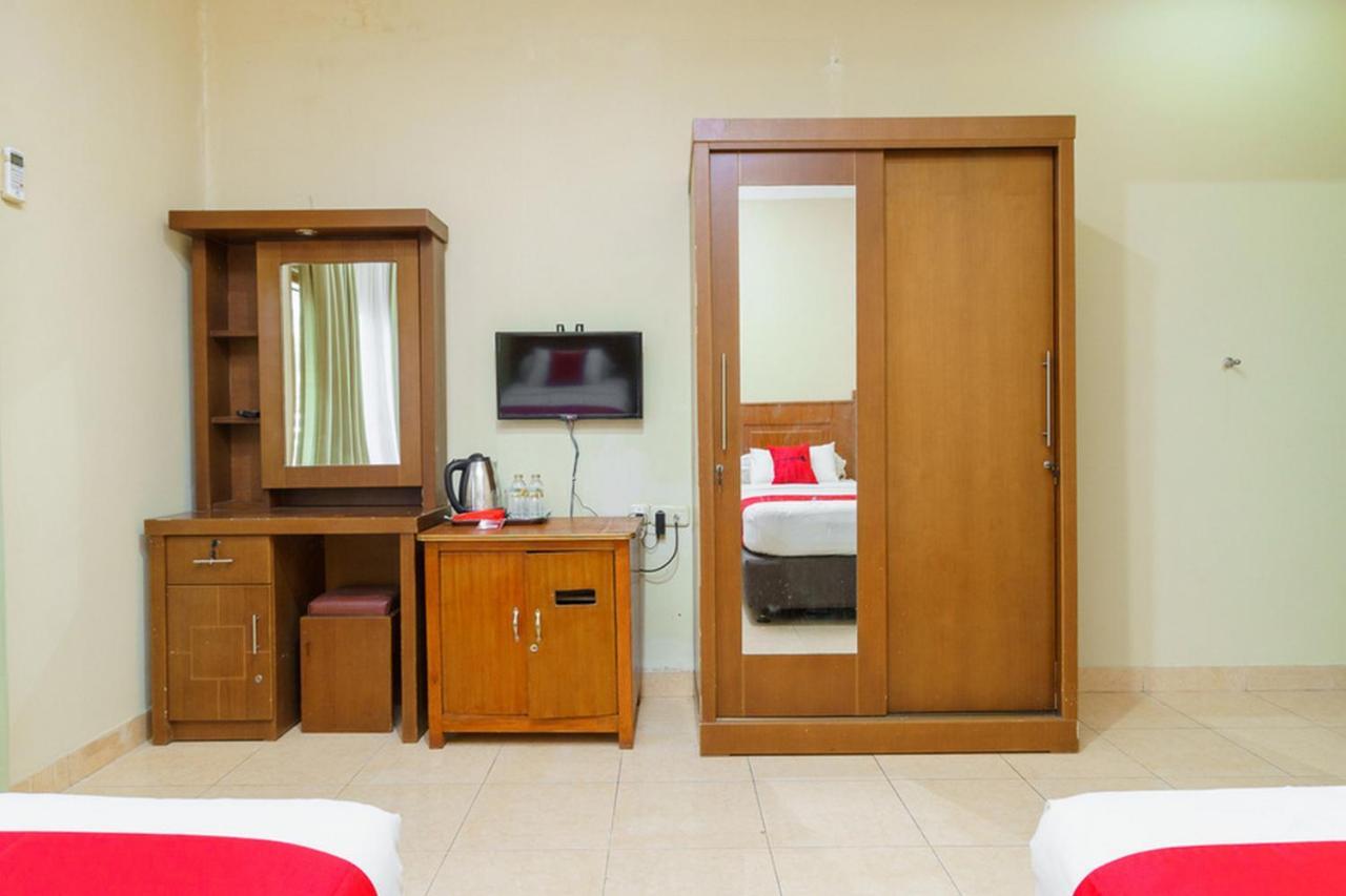 Reddoorz @ Jalan Lintas Sumatera Lahat Exteriör bild