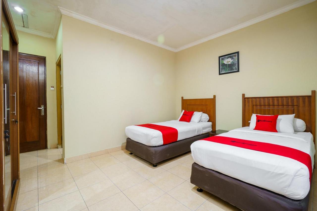 Reddoorz @ Jalan Lintas Sumatera Lahat Exteriör bild